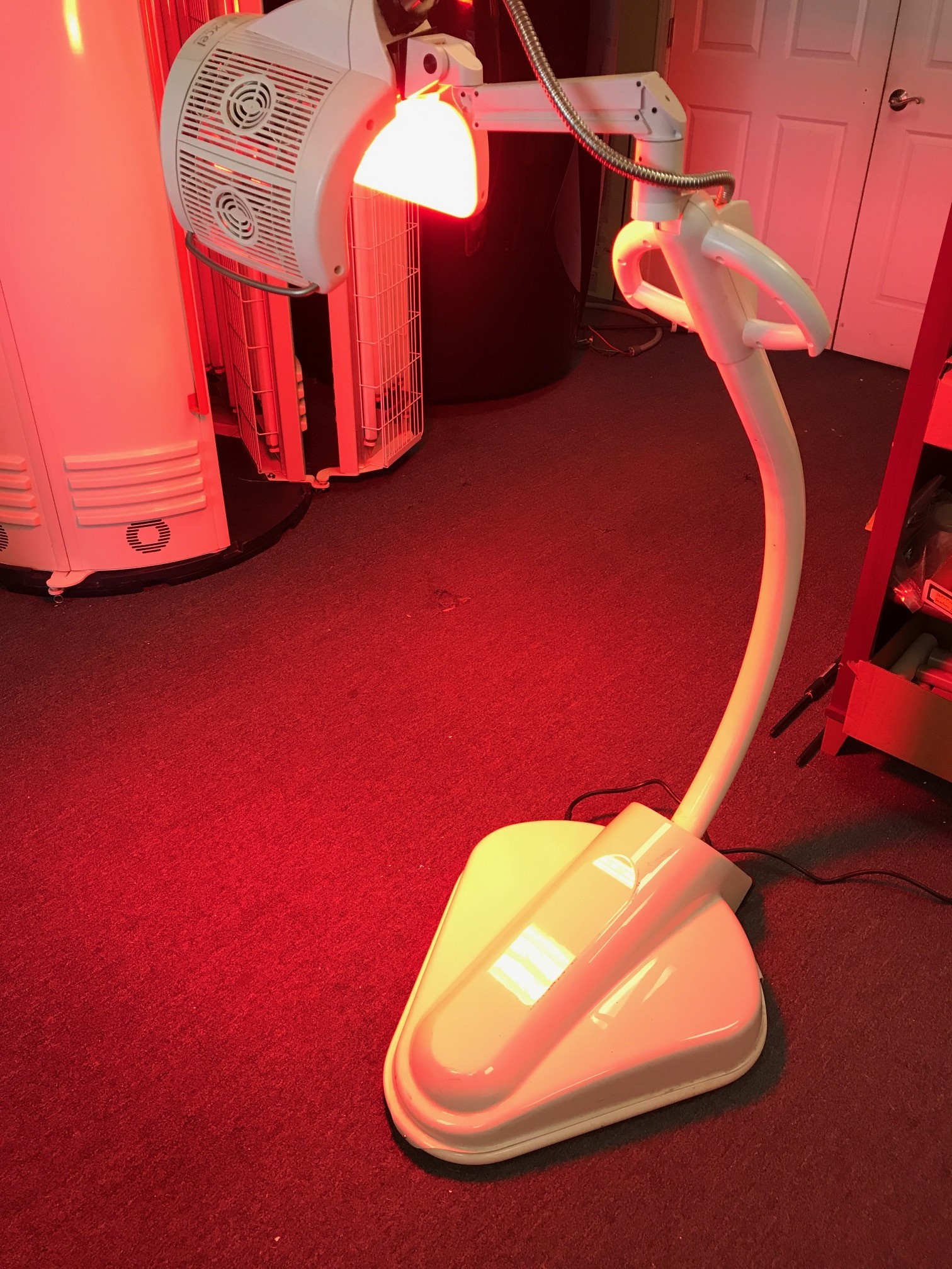 Wolff Tanning &gt; Used Spa Equipment &gt; 2008 Lumière Light Therapy Red